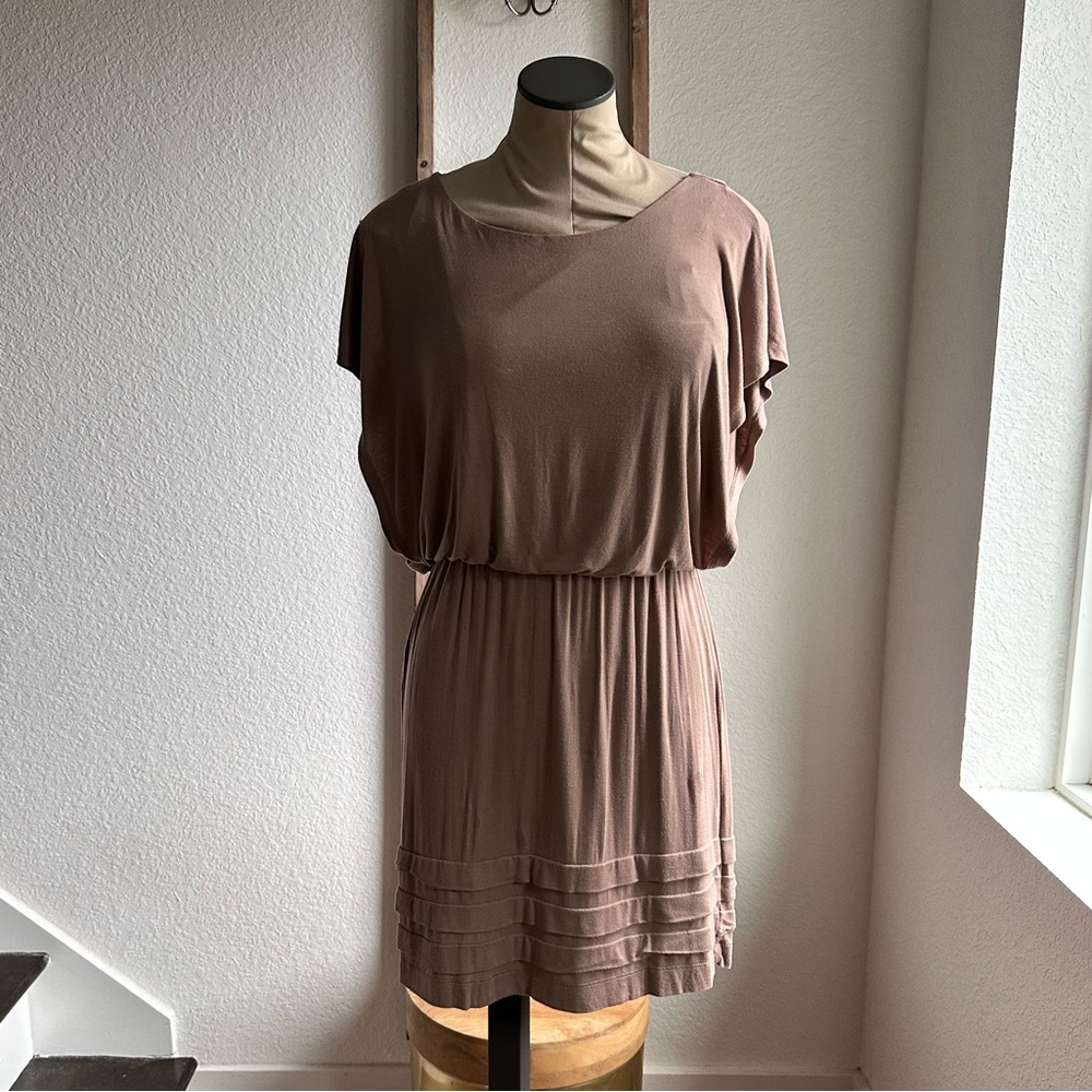 L8ter Tan Dolman Sleeve Double Layered Dress Sz: Med